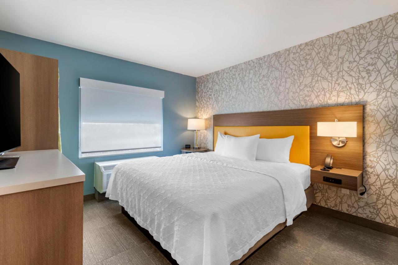Home2 Suites By Hilton Bangor Exterior photo