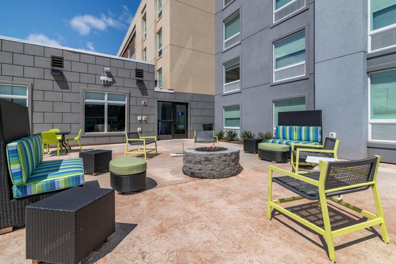 Home2 Suites By Hilton Bangor Exterior photo